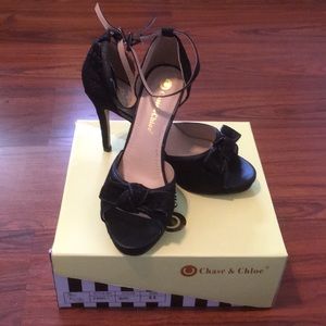 Chase & Chloe Lace Bow Heels